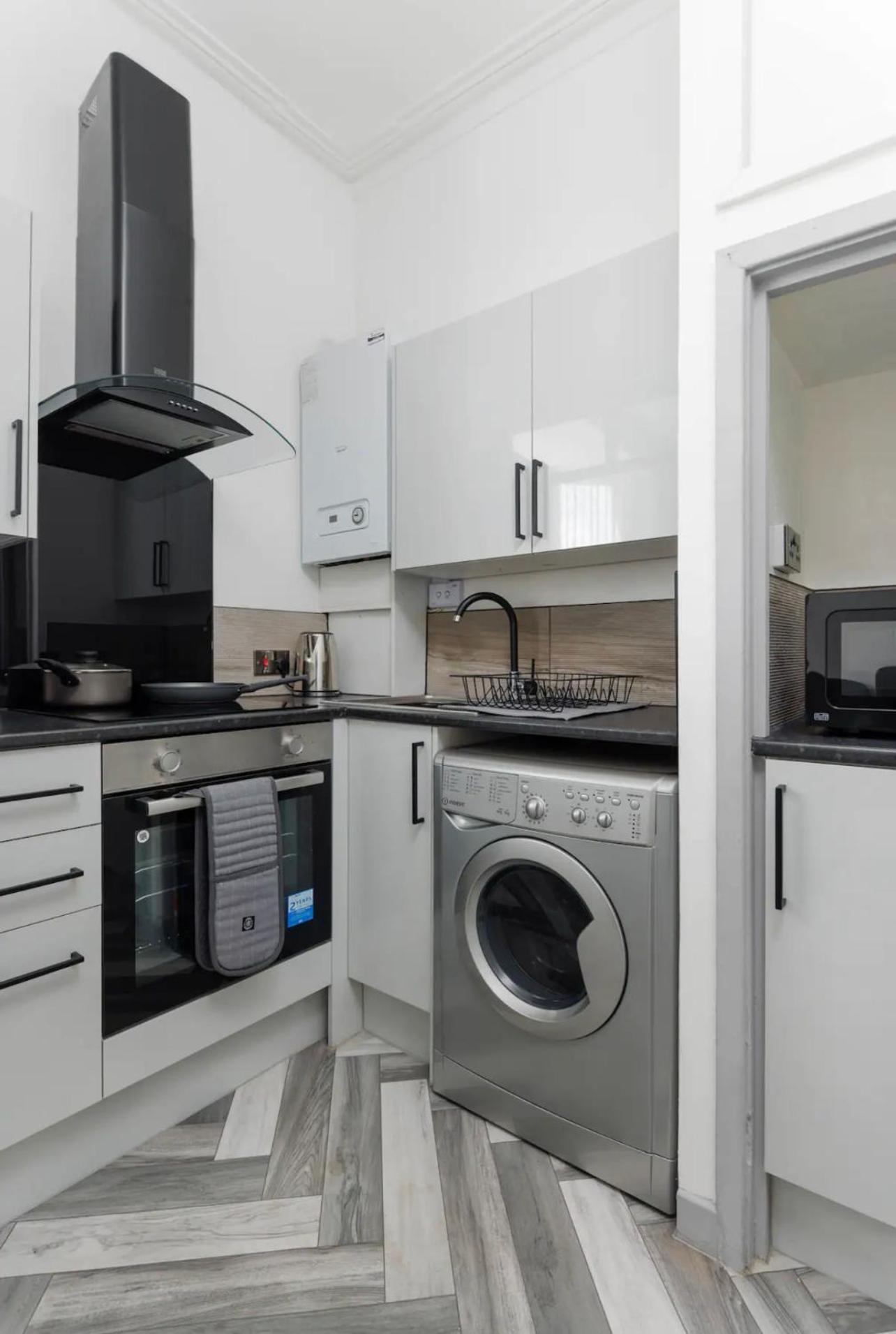 Residency Apartments Ливърпул Екстериор снимка